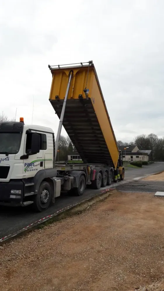 camion semi-benne